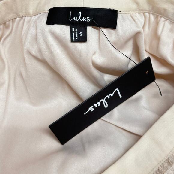 Lulu Fabulous Chicness Cream Tulle High-Rise Pull-on Midi Skirt size Small - Picture 5 of 6